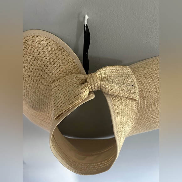 Hat bundle! 3 hats included - Picture 6 of 9